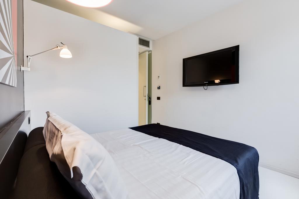 Sora Luxury Inn โรม ภายนอก รูปภาพ