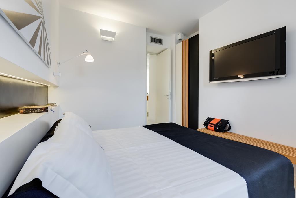 Sora Luxury Inn โรม ภายนอก รูปภาพ